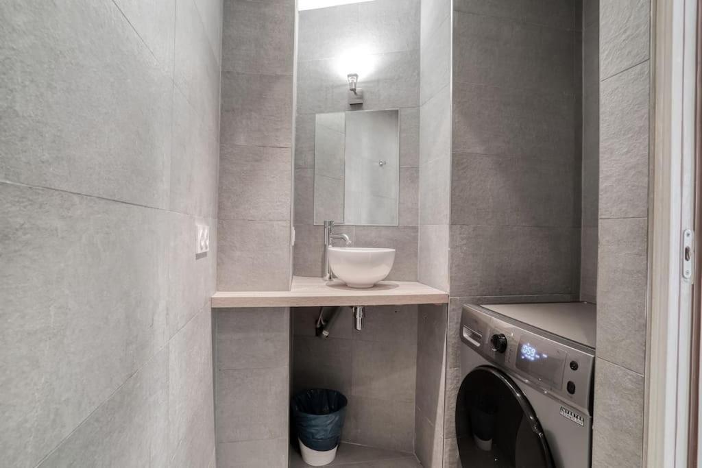 Tour Eiffel - Champs-elysees Appartement Parijs